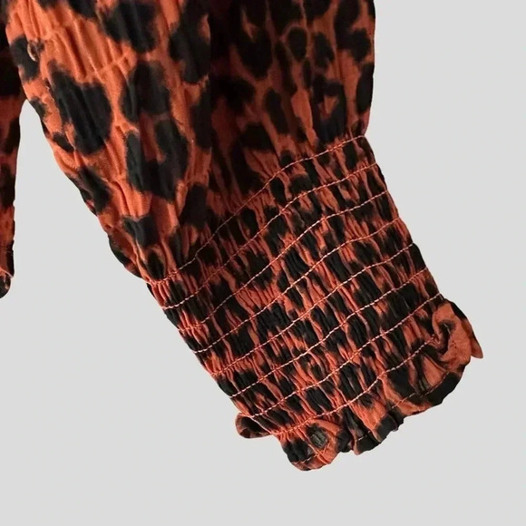 LOFT | NWOT | LONG SLEEVE ANIMAL PRINT BLOUSE | SMALL PETITE - Picture 2 of 5